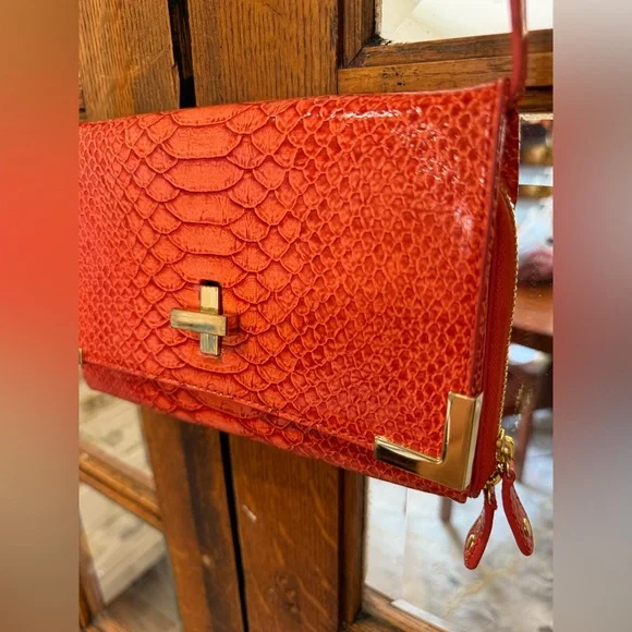 Orange Gianni Bini Textured Crossbody Bag. - Picture 3 of 8